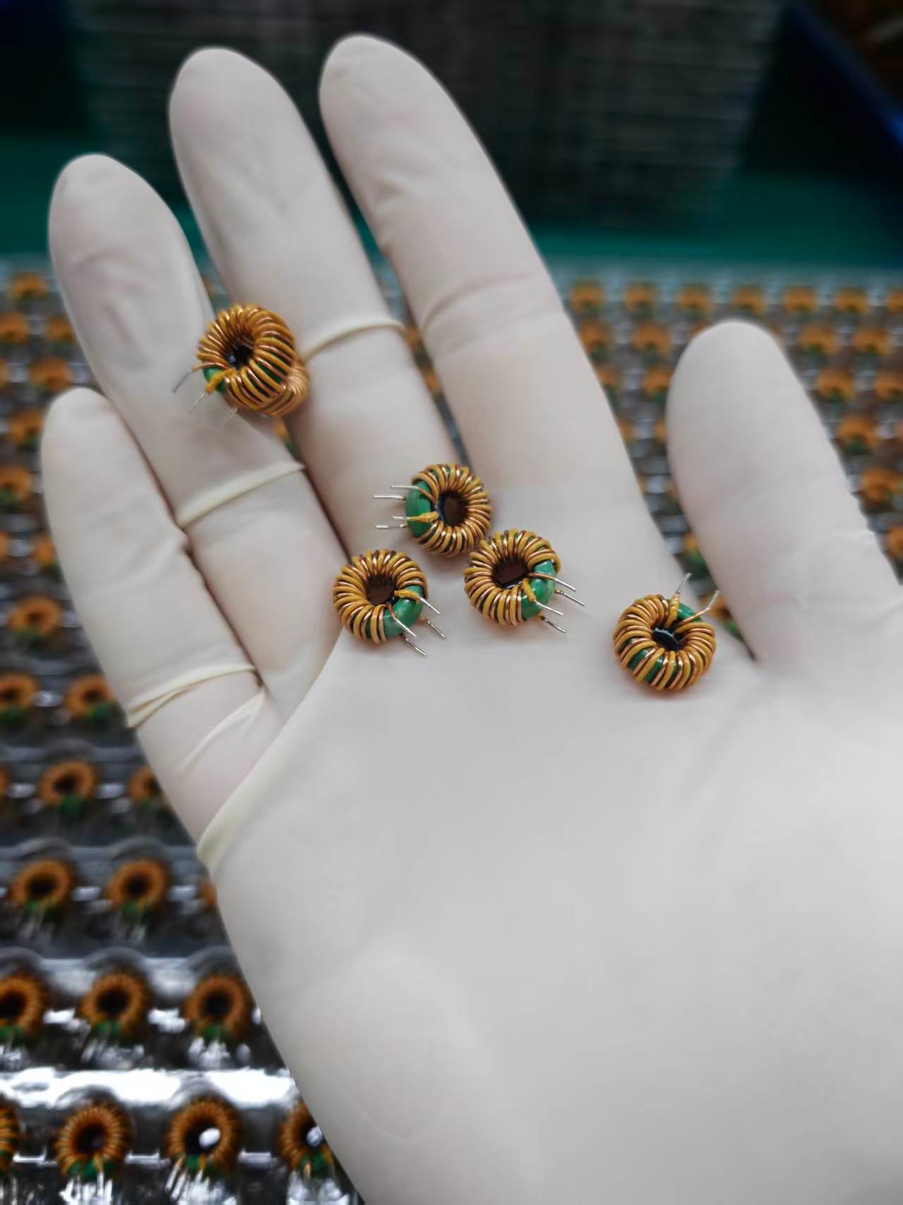 T10×6×4 · 1.0mH Min — product photograph 4
